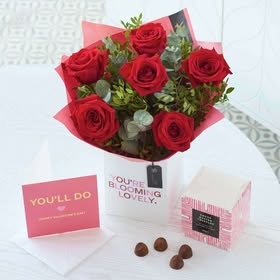 6 Red Roses Gift Set