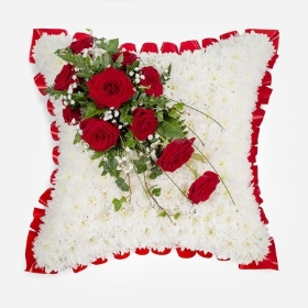 Red rose cushion